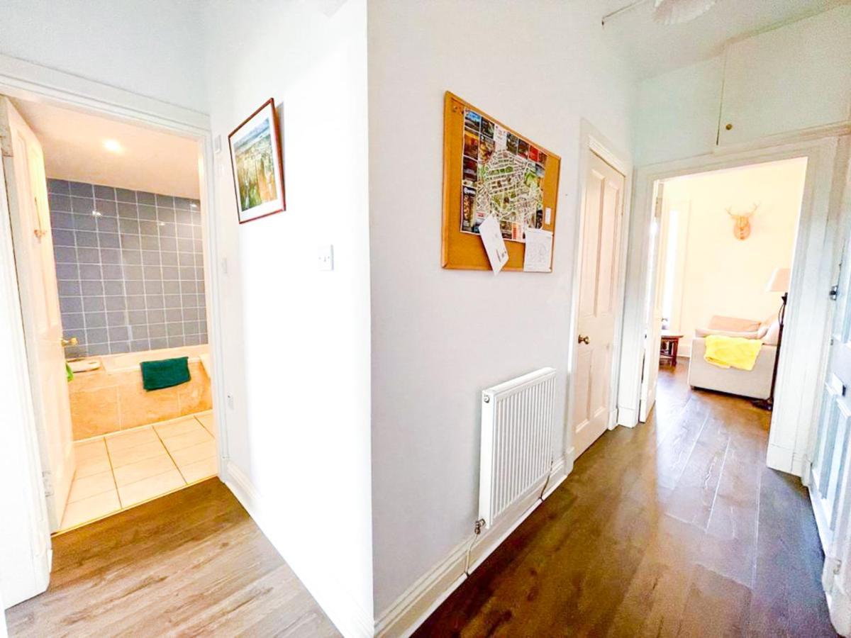 Open Plan 2 Bed Apt, Near Edinburgh Castleアパートメント エクステリア 写真