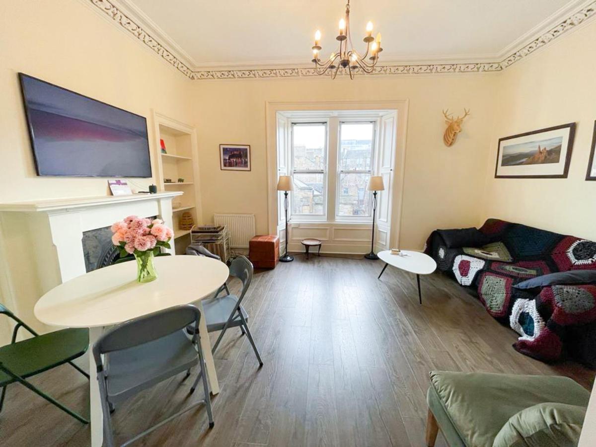 Open Plan 2 Bed Apt, Near Edinburgh Castleアパートメント エクステリア 写真